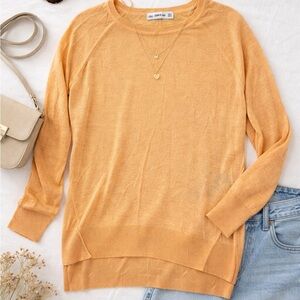 Zara Women's Peach Crew Neck Sweater